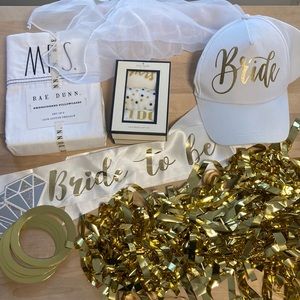 Bridal shower / Bachelorette decor and gifts